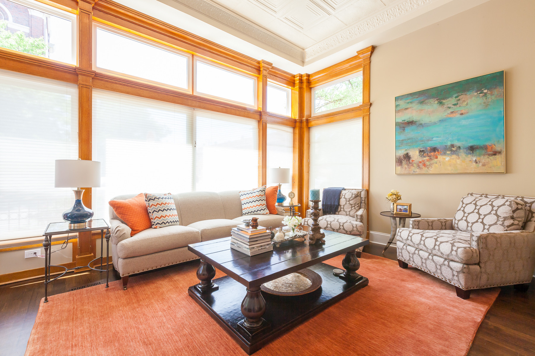 Stylish in the City - Traditional Urban Home