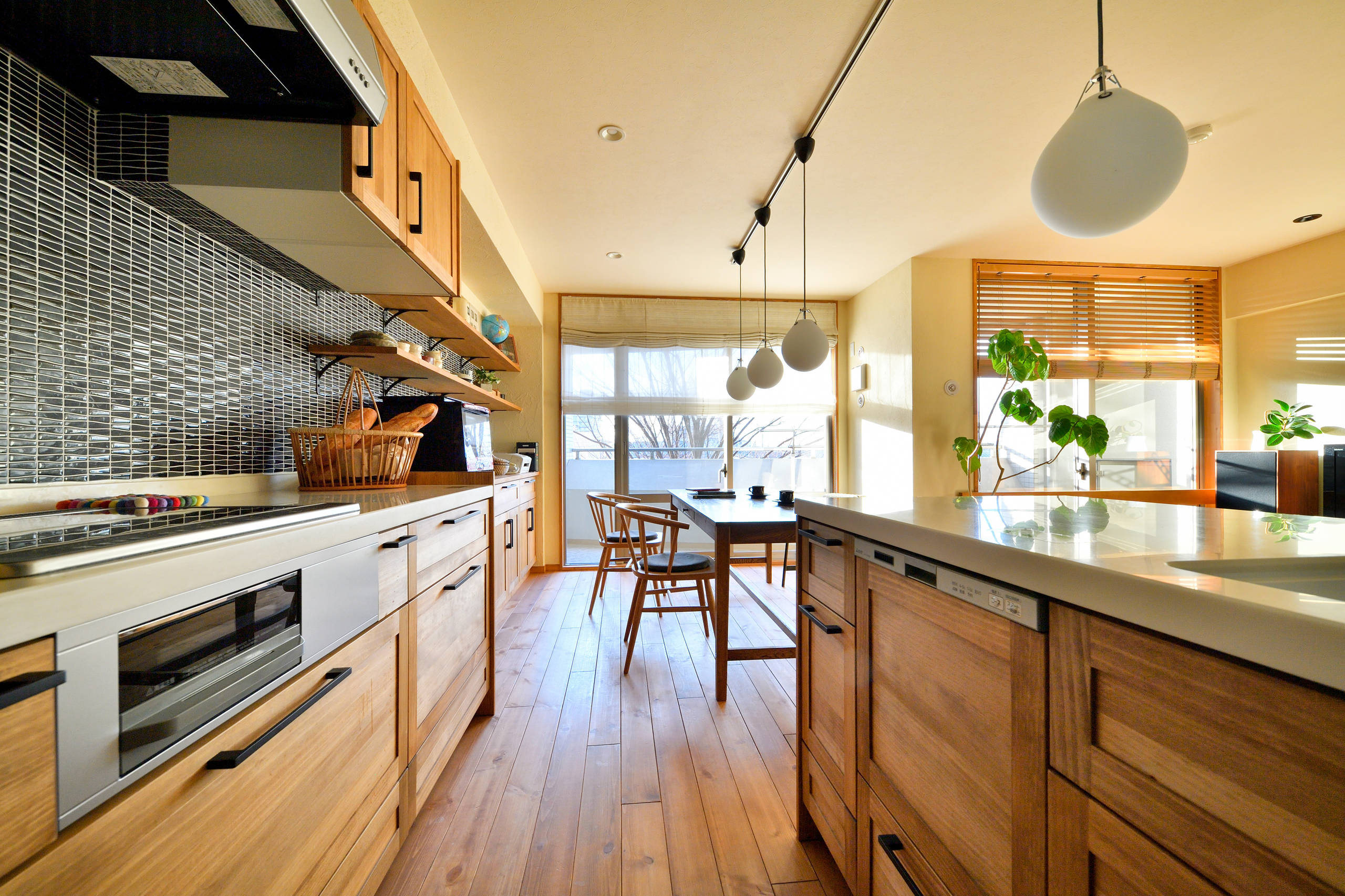 75 Asian Kitchen Ideas You'll Love - December, 2025 | Houzz, image size:2560x1706