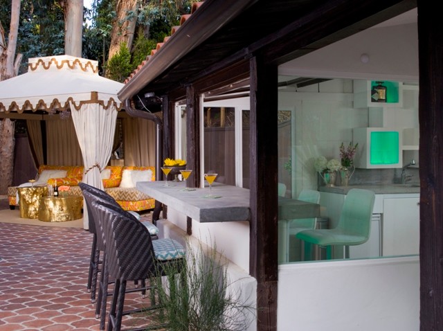 Design ideas for a mediterranean patio in Los Angeles.