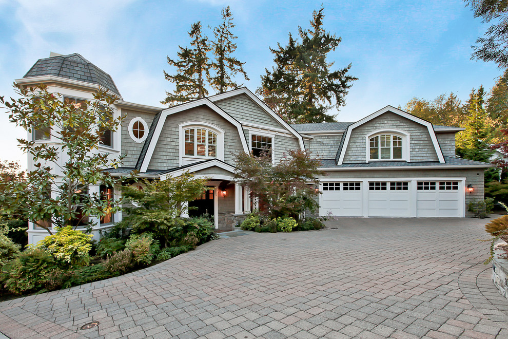 Design ideas for a transitional exterior in Seattle.