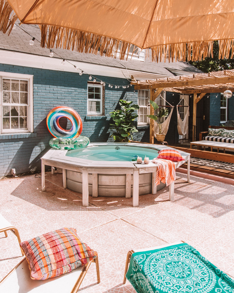 This is an example of an eclectic pool in Nashville.