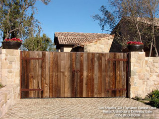 Tuscany Style Automatic Driveway Gates - Mediterranean 
