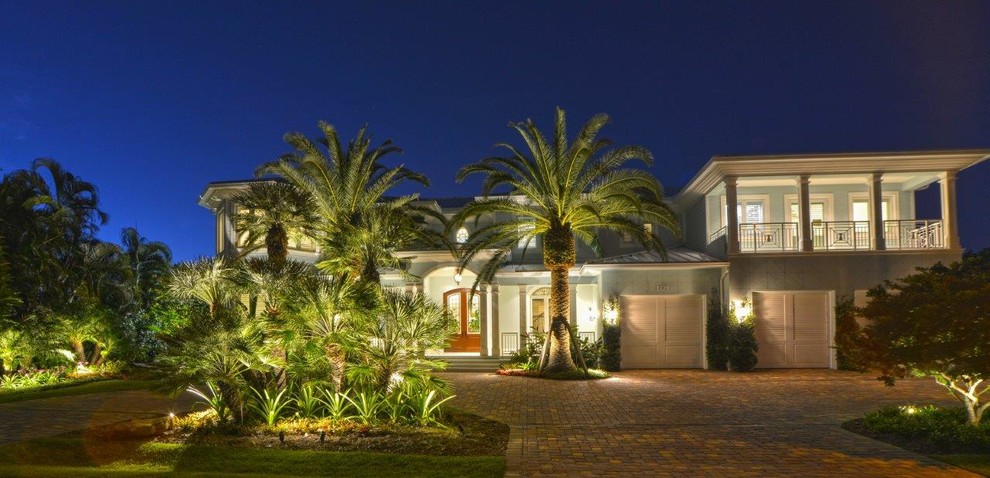 Home design - tropical home design idea in Miami