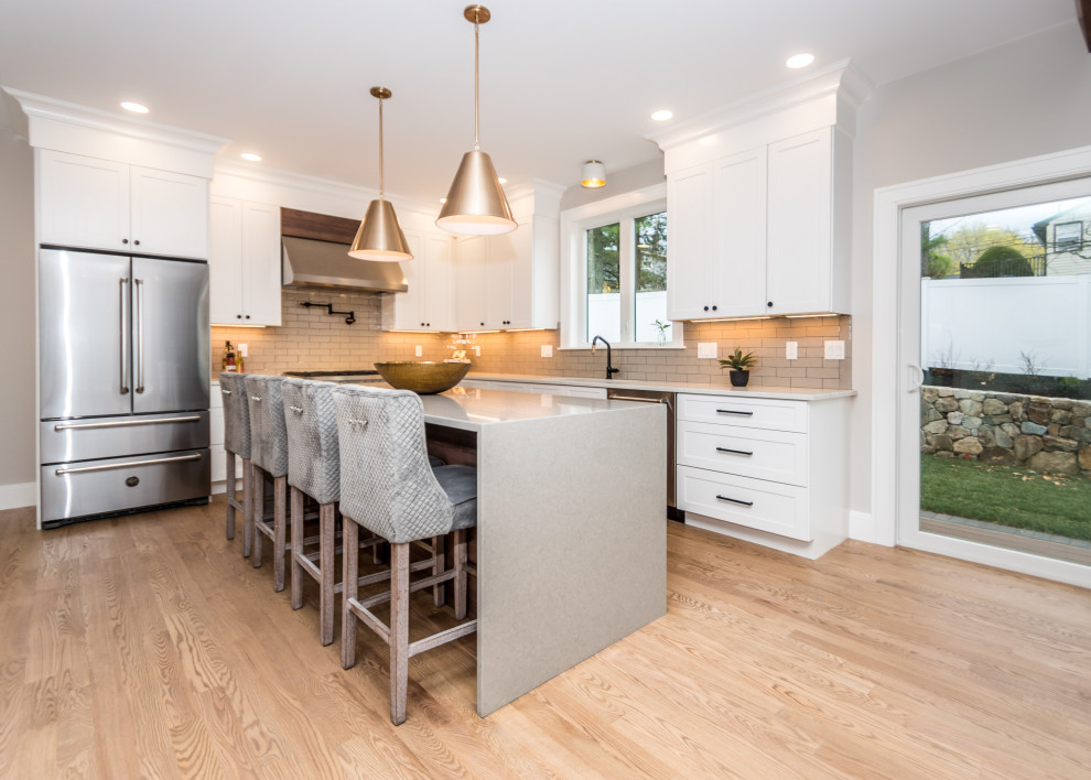 Example of a transitional kitchen design in Boston