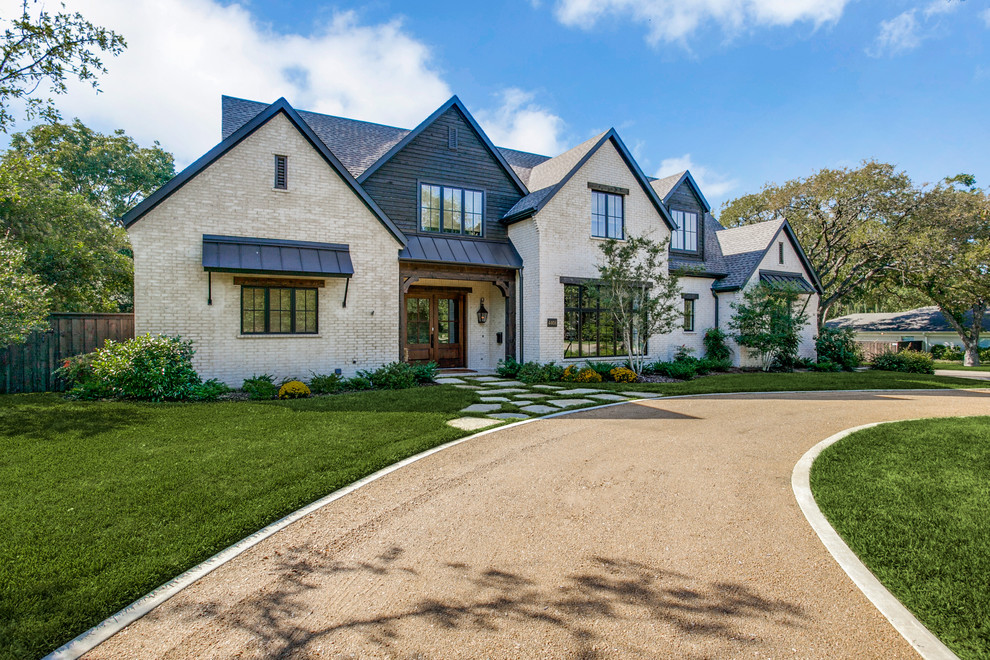 Mountain style home design photo in Dallas