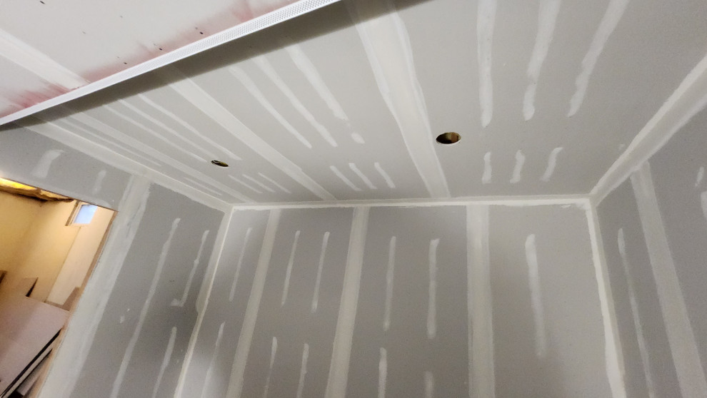 basement frame hang and finish