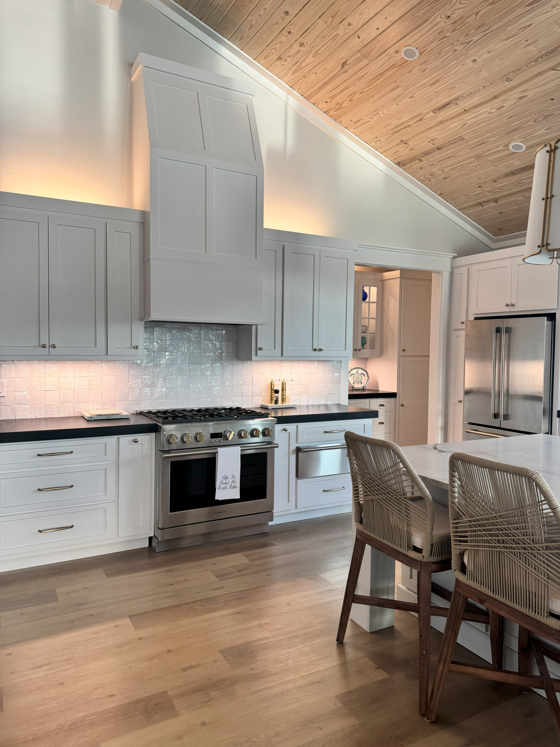 Beach style kitchen photo in Birmingham