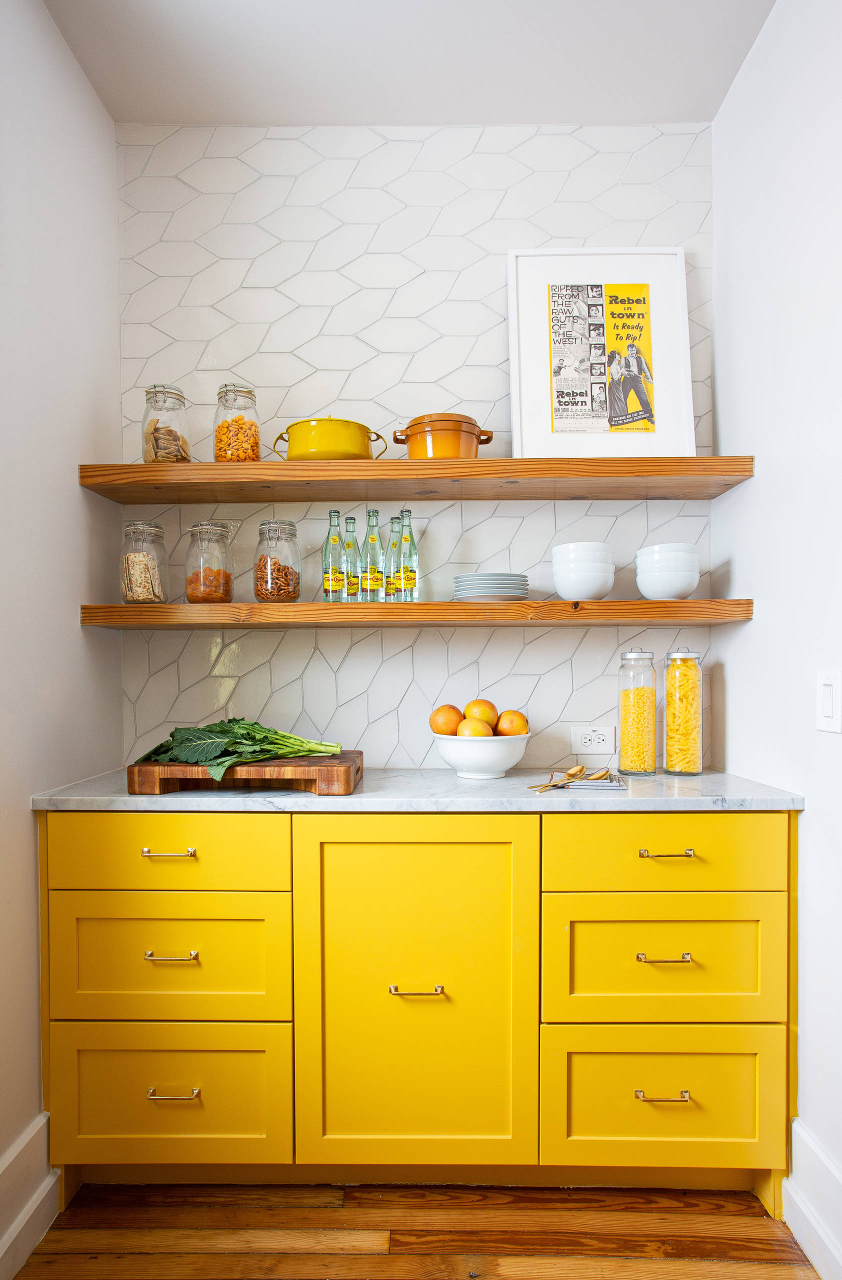 75 Kitchen with Yellow Cabinets Ideas You'll Love - January, 2026 | Houzz, image size:1684x2560