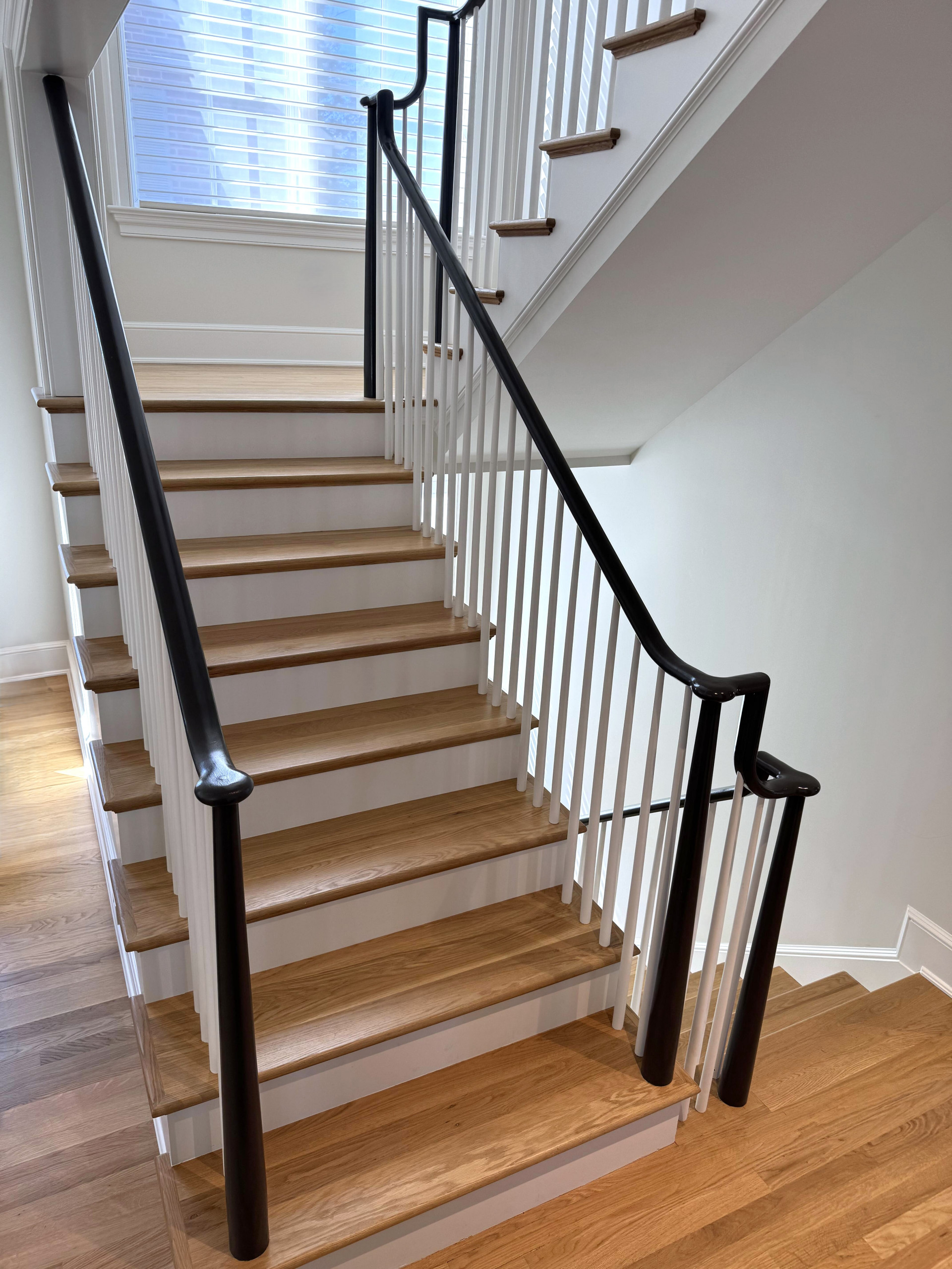 142_Airy Staircase with Over the Post Balustrade, Arlington, VA