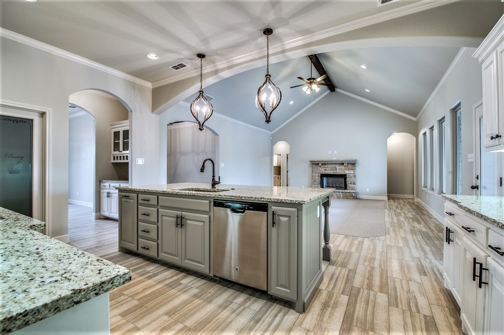 Inspiration for a transitional home design remodel in Austin