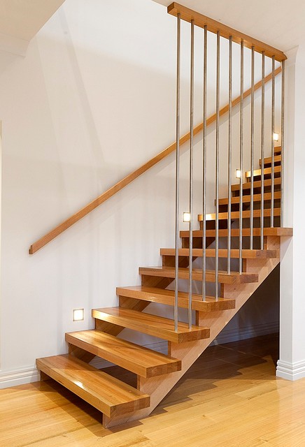 Open stair with Split cut Strings contemporain-escalier