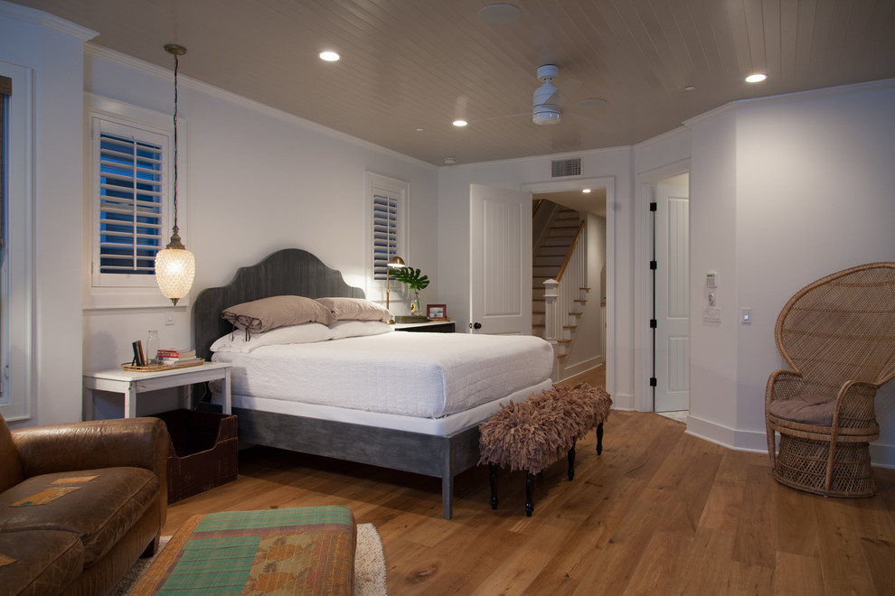 Bedroom - coastal bedroom idea in Orange County