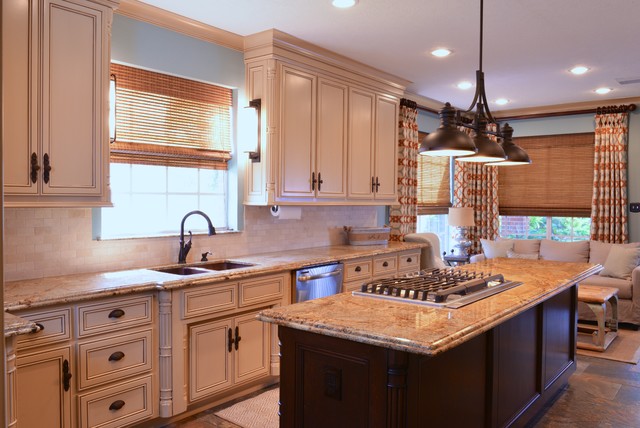 Kitchens W Island Cooktop Traditional Kitchen Houston By