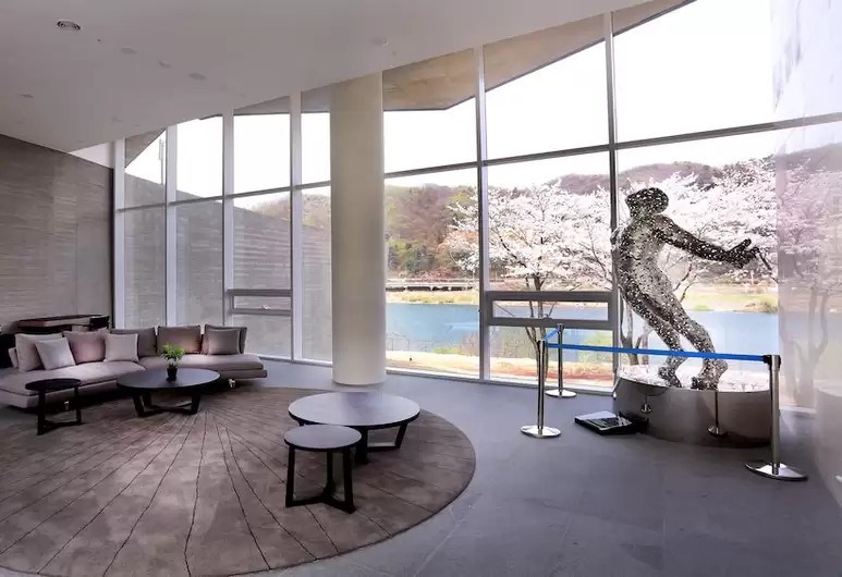 Ландшафтная скульптура для загородного сада