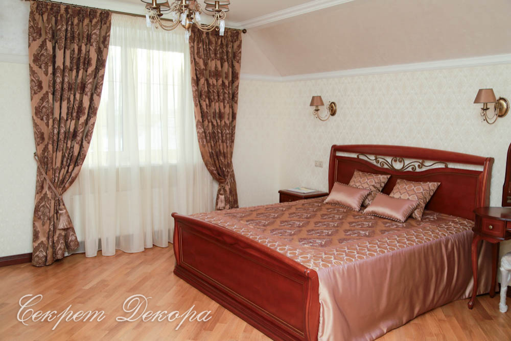 Дизайн штор в загородном доме