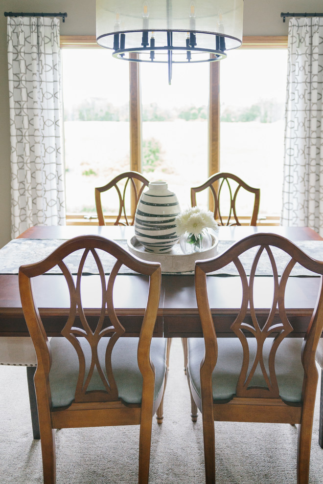Example of a transitional dining room design in Minneapolis