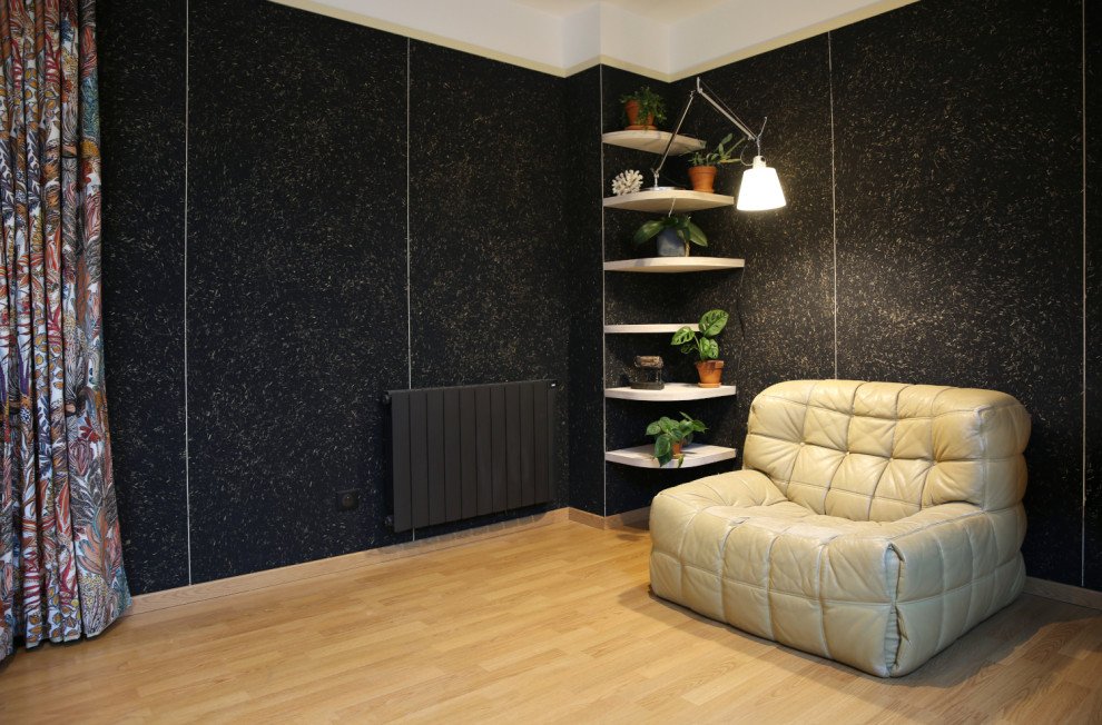 Mid-sized scandinavian guest bedroom in Rennes with beige walls, laminate floors, no fireplace and beige floor.