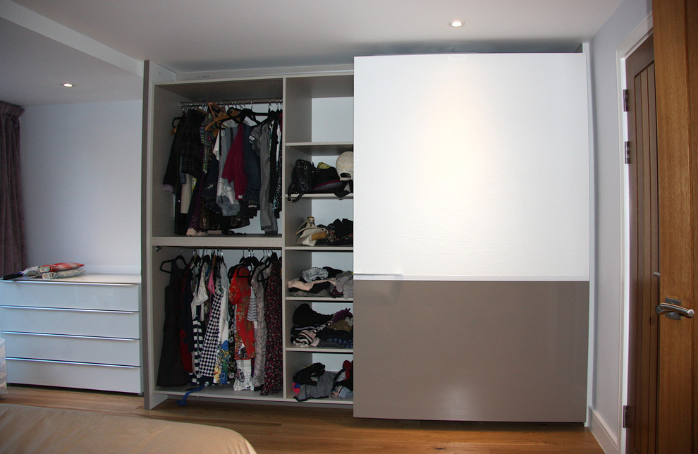 Bespoke Fitted Sliding Wardrobe