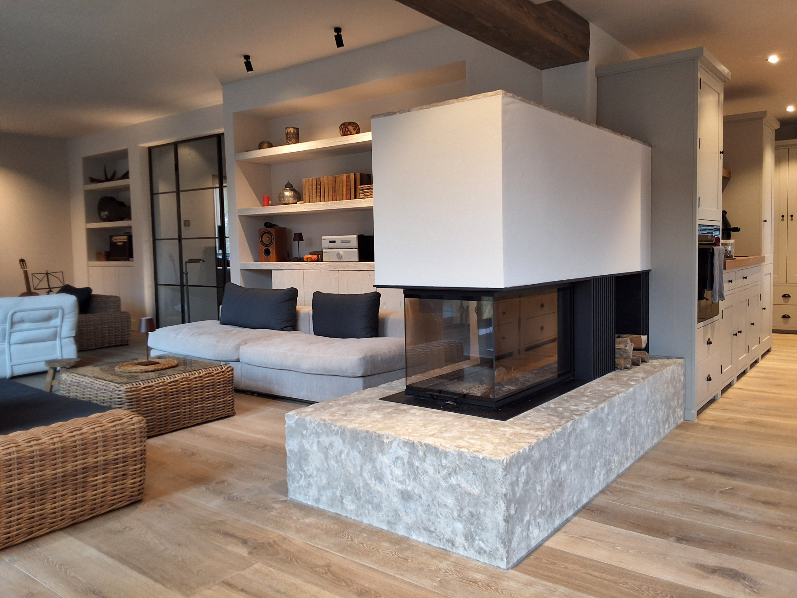 カントリー風のおしゃれなリビングのインテリア画像 75選 - 2026 年 2