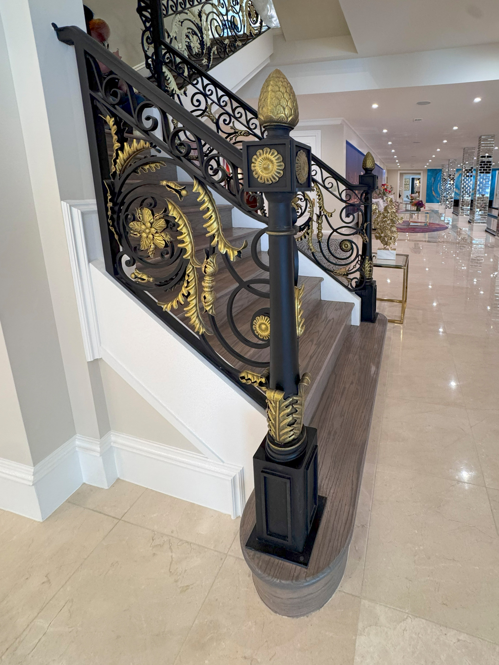 135_Vibrant Staircase with Touch of Historic Grandeur, Great Falls, VA 22066