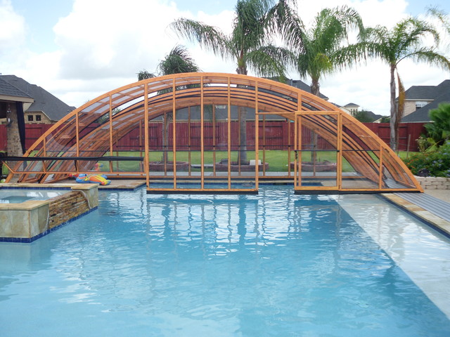 Fulshear, TX Retractable Pool Enclosure - Universe Design trendy-pool