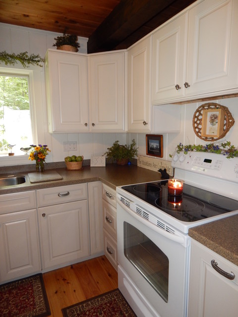 Country Home rustic-kitchen