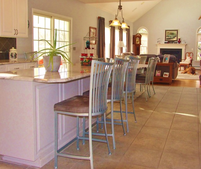 Traditional White Kitchens New York by Happ's Kitchen & Bath Houzz UK