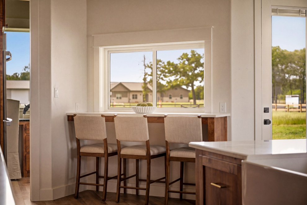 Mathis Collection I Bryan Texas