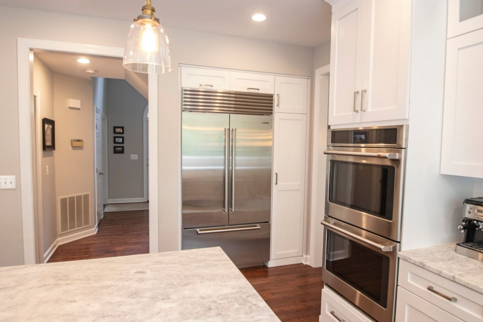 Home design - transitional home design idea in DC Metro