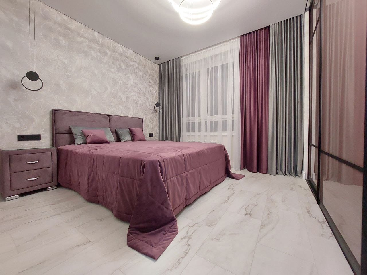 Теневые потолки в ЖК Романтика