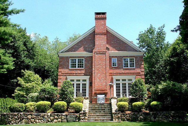 Exteriors traditional-exterior
