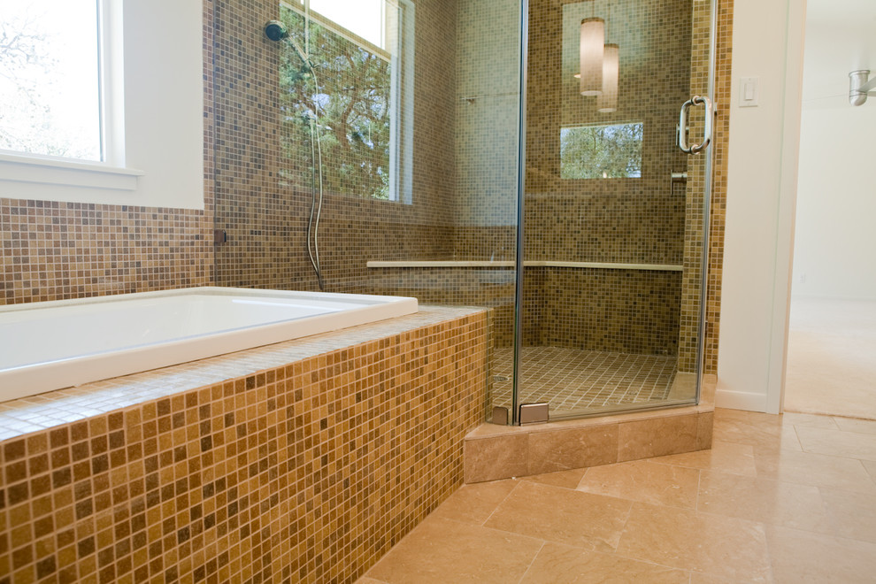 オースティンにあるコンテンポラリースタイルのおしゃれな浴室の写真