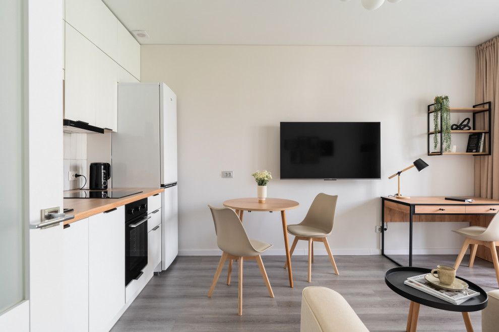 Парадный ансамбль, 2евро, 32м2