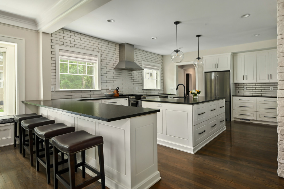 Inspiration for a transitional kitchen remodel in Kansas City
