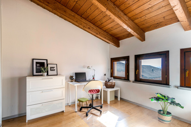 DOPO seconda camera/studio contemporary-home-office-and-library