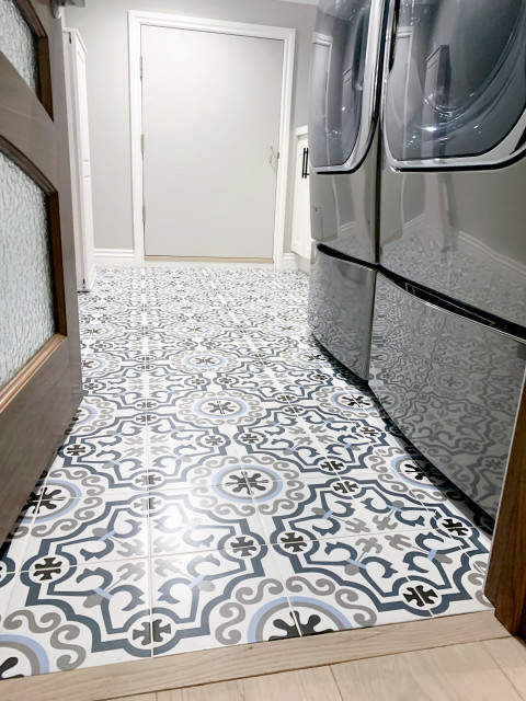 Laundry room tile flooring di-transizione-lavanderia