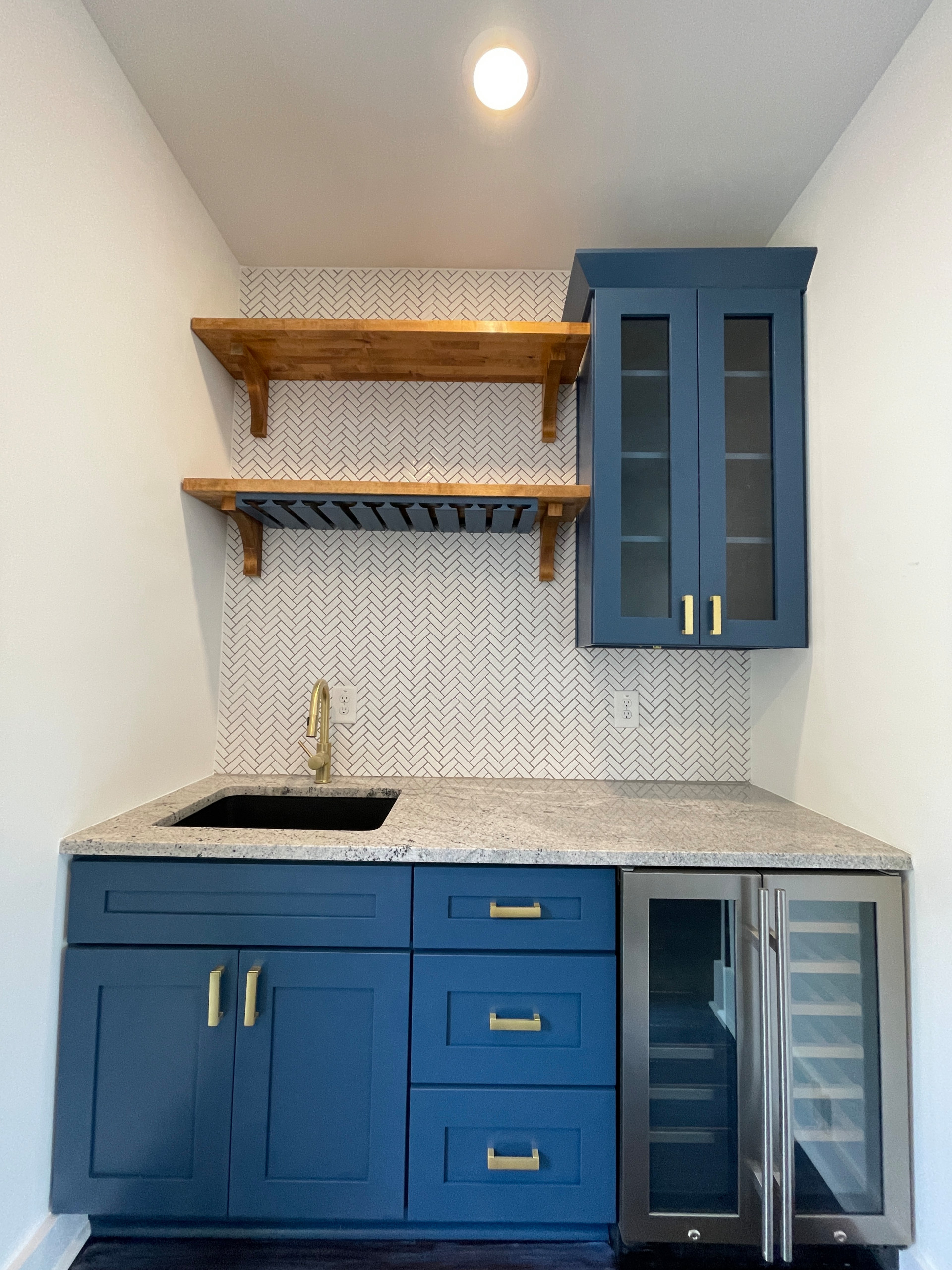 Mini Bar