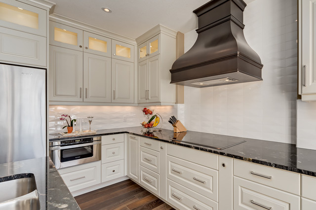 Transitional Kitchen transitional-kitchen