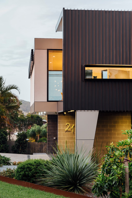 The Emerald House modern-entry
