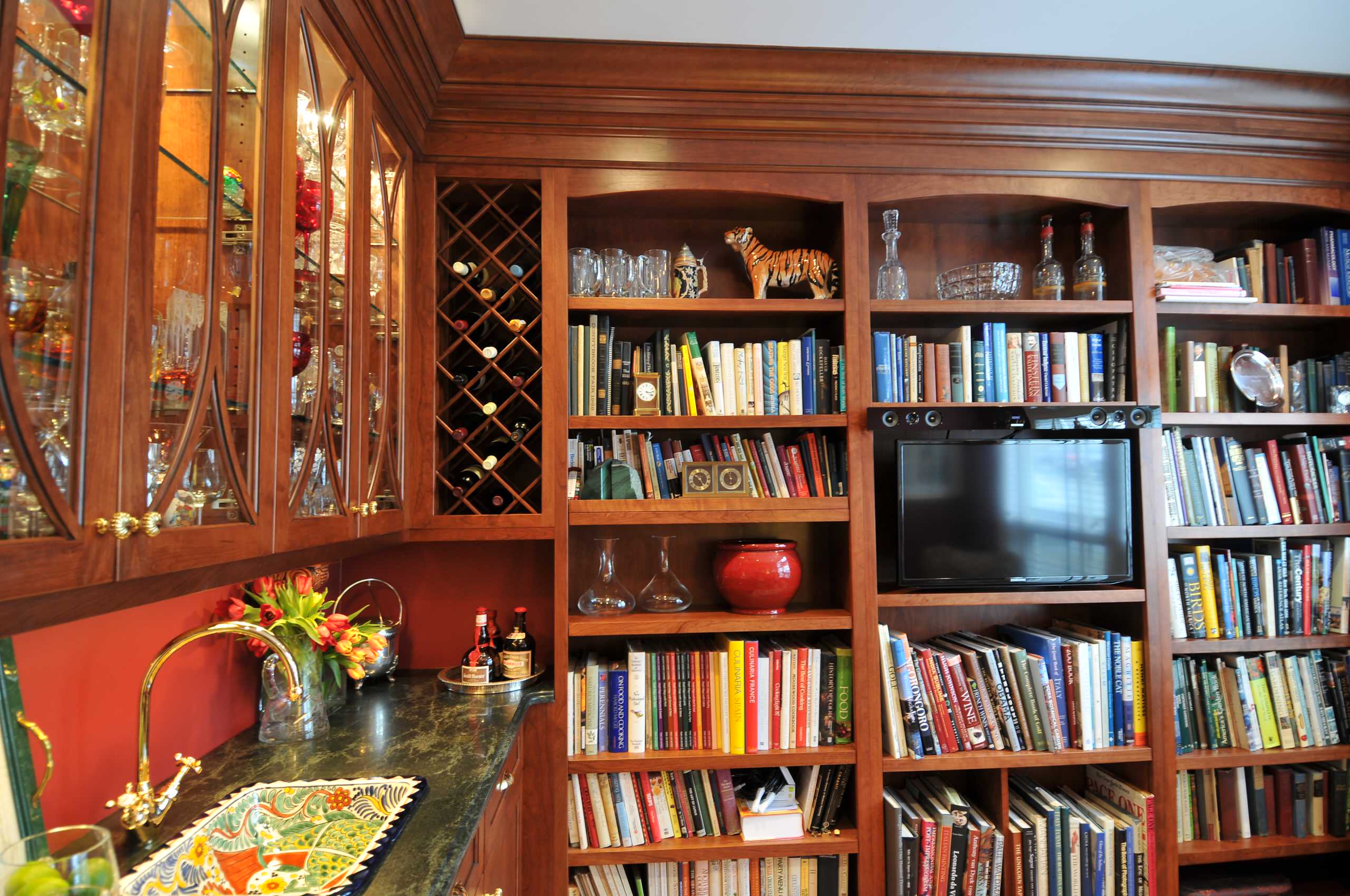 Wetbar with Cherry Cabinets