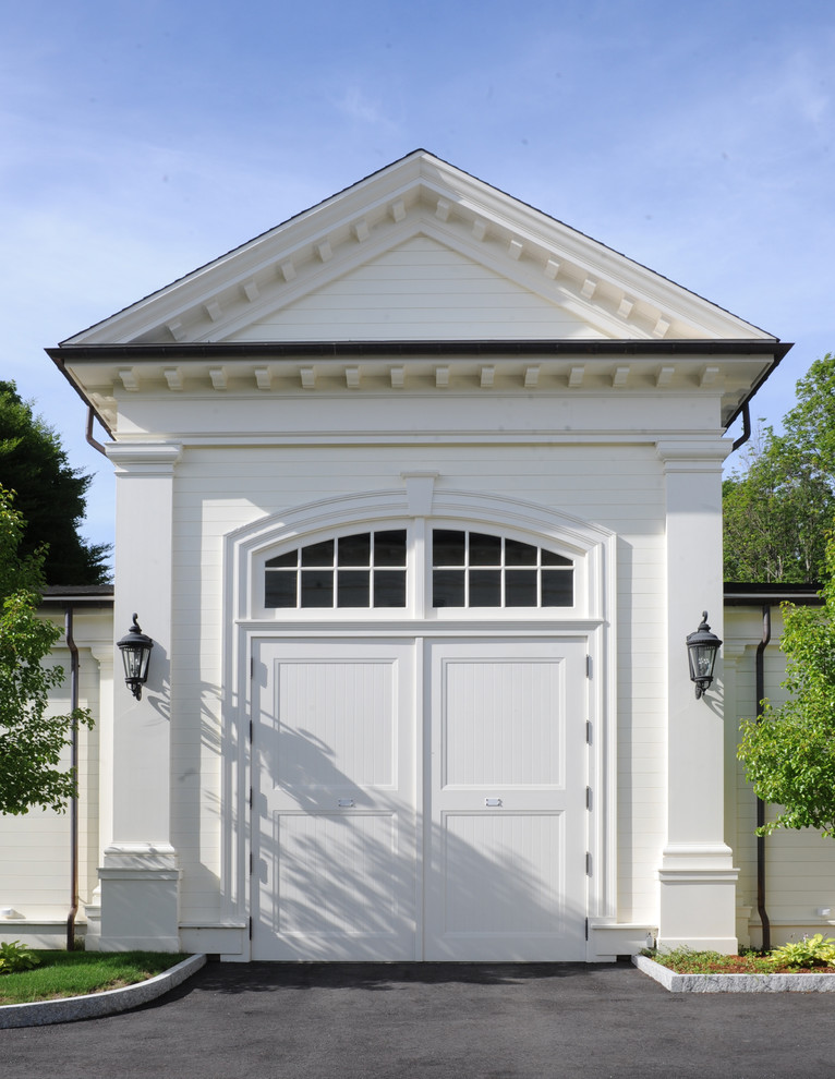 Garage - traditional one-car garage idea in Boston