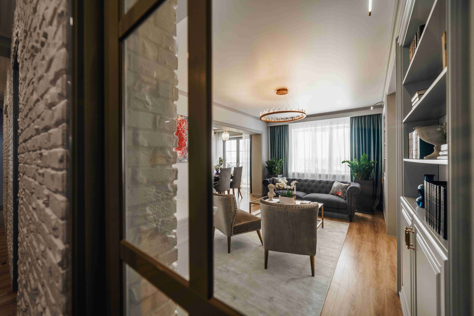 Квартира серого цвета с розовым. г.Димитровград .