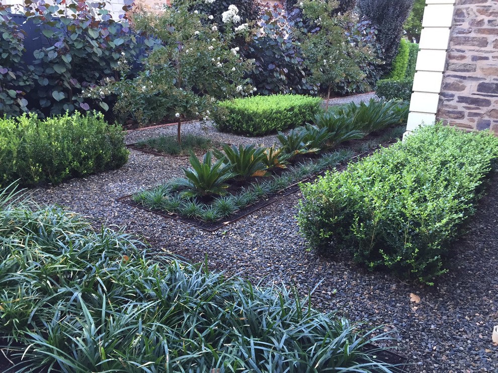 Design ideas for a contemporary garden in Adelaide.