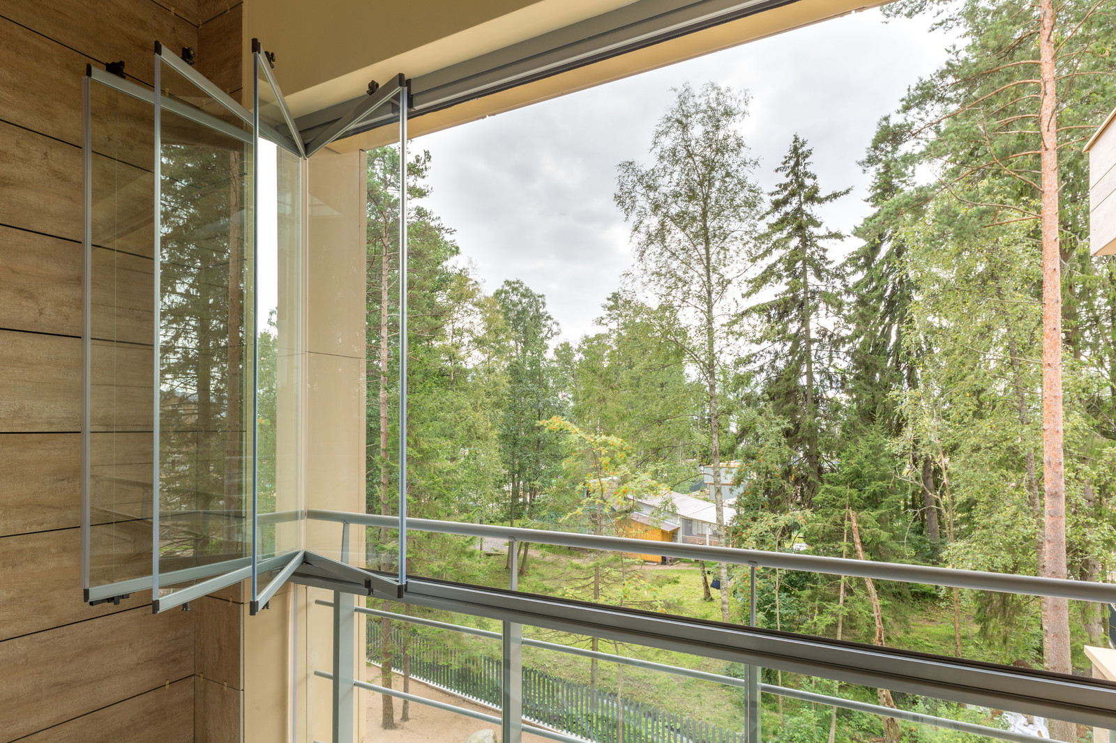 Раздвижное остекление