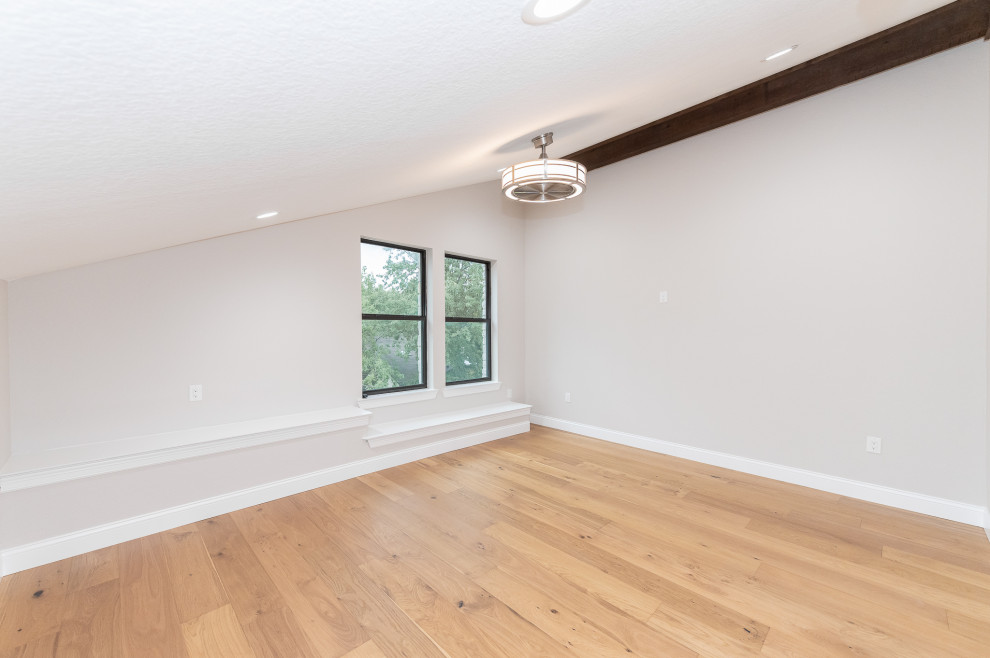 102 Cloverleaf