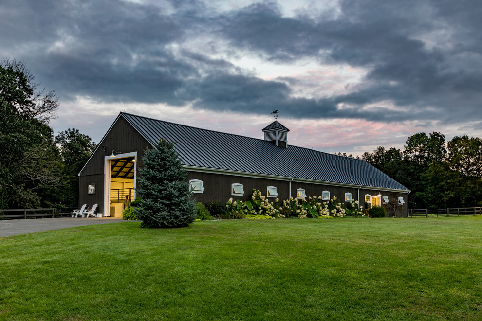 Country detached barn in New York.