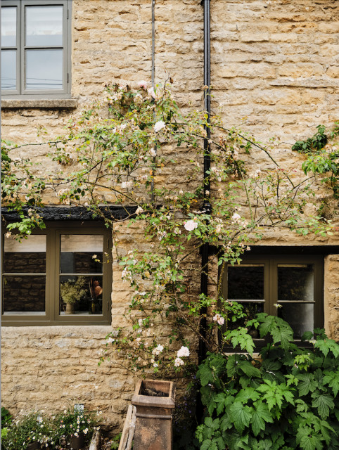 Cotswolds Cottage country-exterior