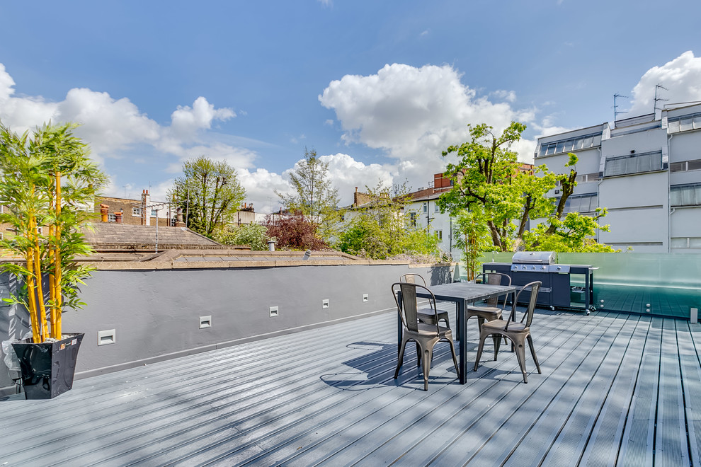 Photo of a large modern rooftop deck in London.