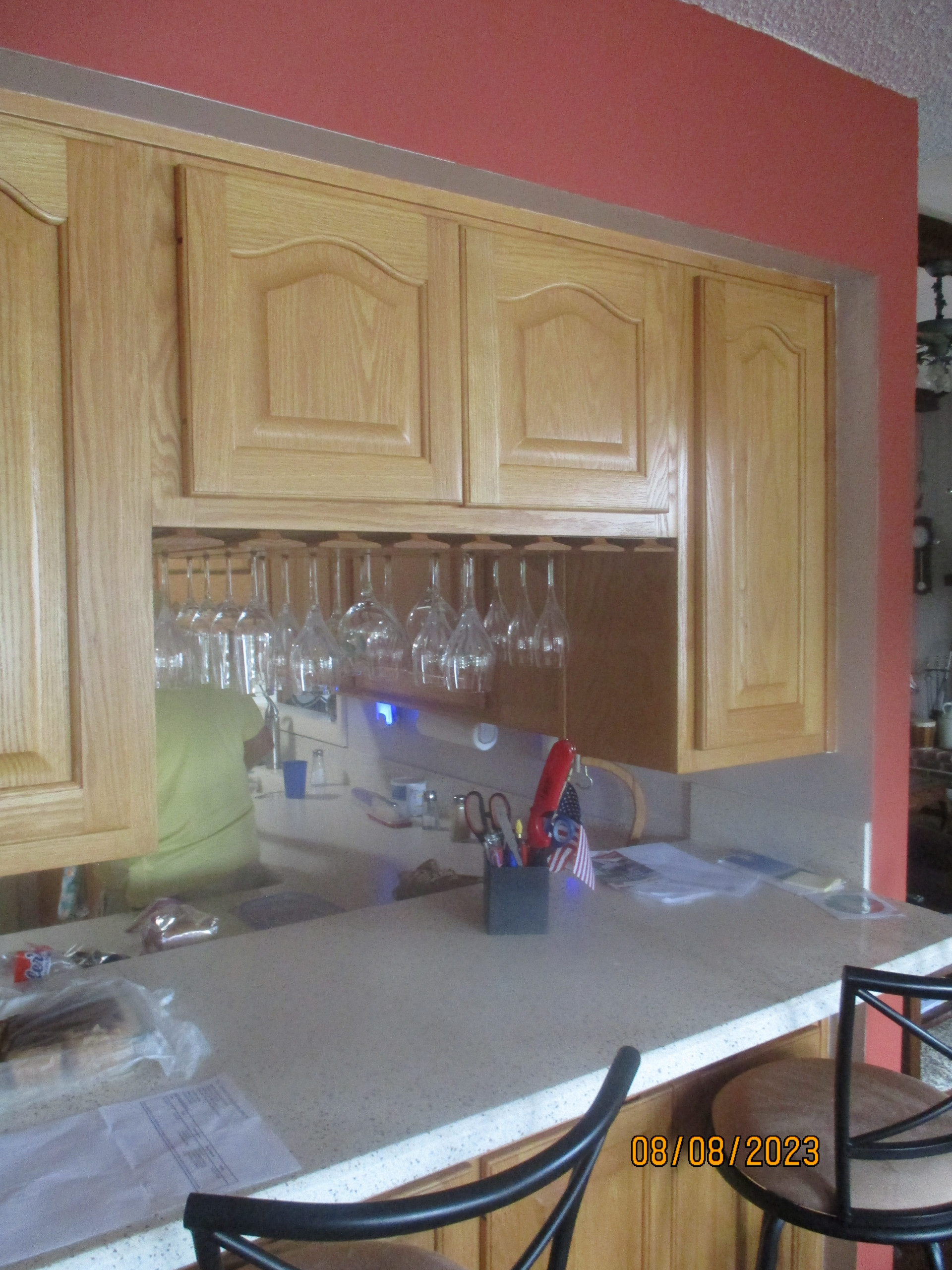 137 Meadowview Drive - Kitchen / Floor