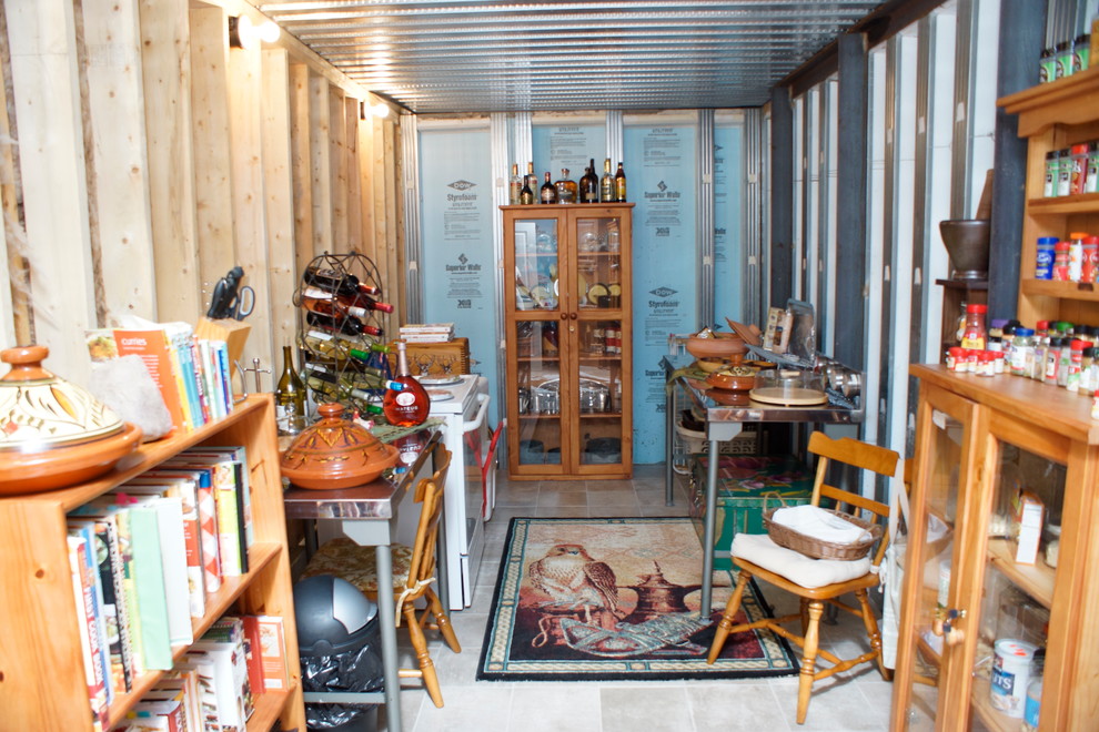 Example of a mid-sized transitional home design design